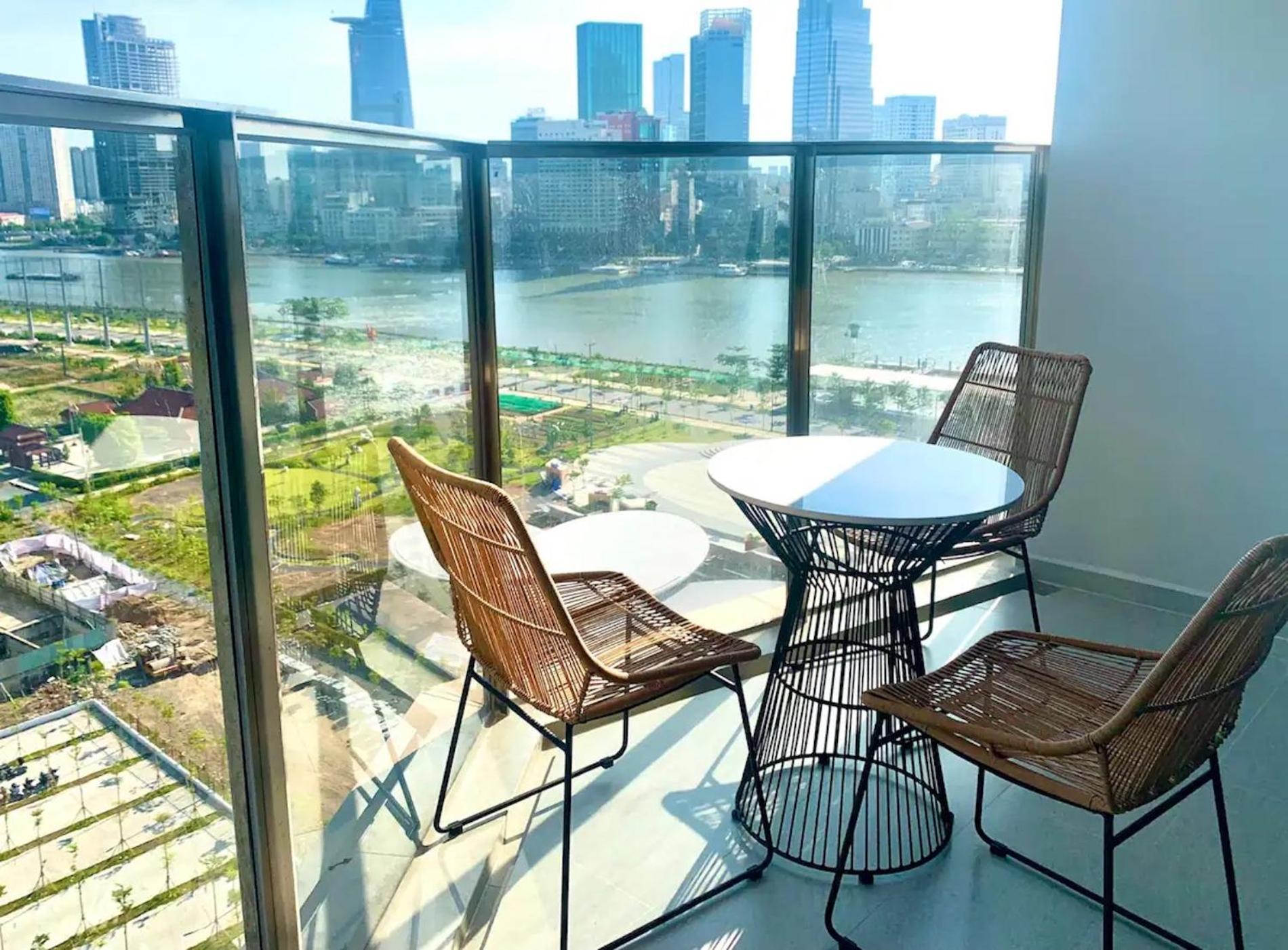 The Opera Apartment Cental Saigon Free Pool-Gym-Sauna Room- Golf Mini Πόλη Χο Τσι Μινχ Εξωτερικό φωτογραφία