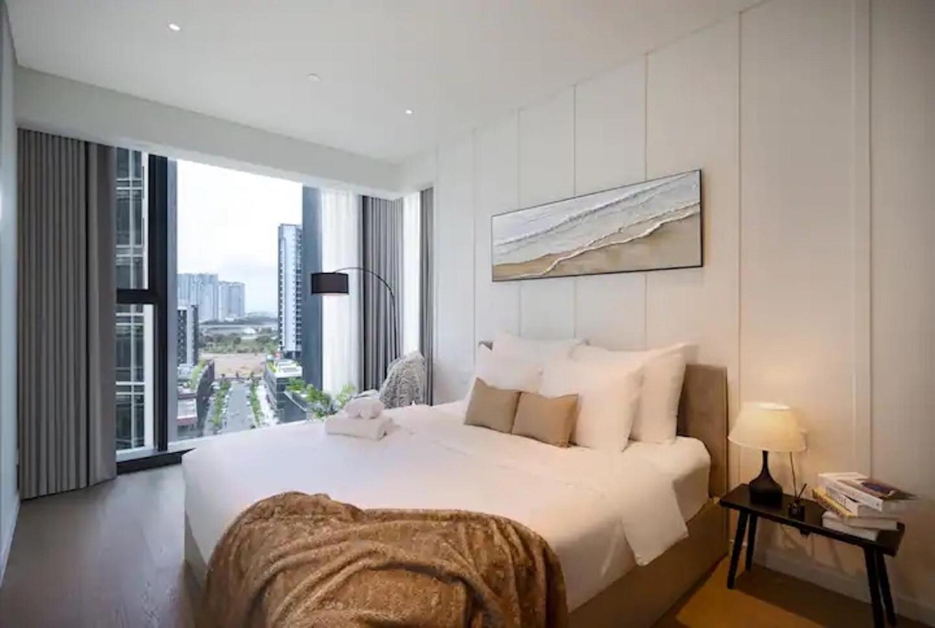 The Opera Apartment Cental Saigon Free Pool-Gym-Sauna Room- Golf Mini Πόλη Χο Τσι Μινχ Εξωτερικό φωτογραφία